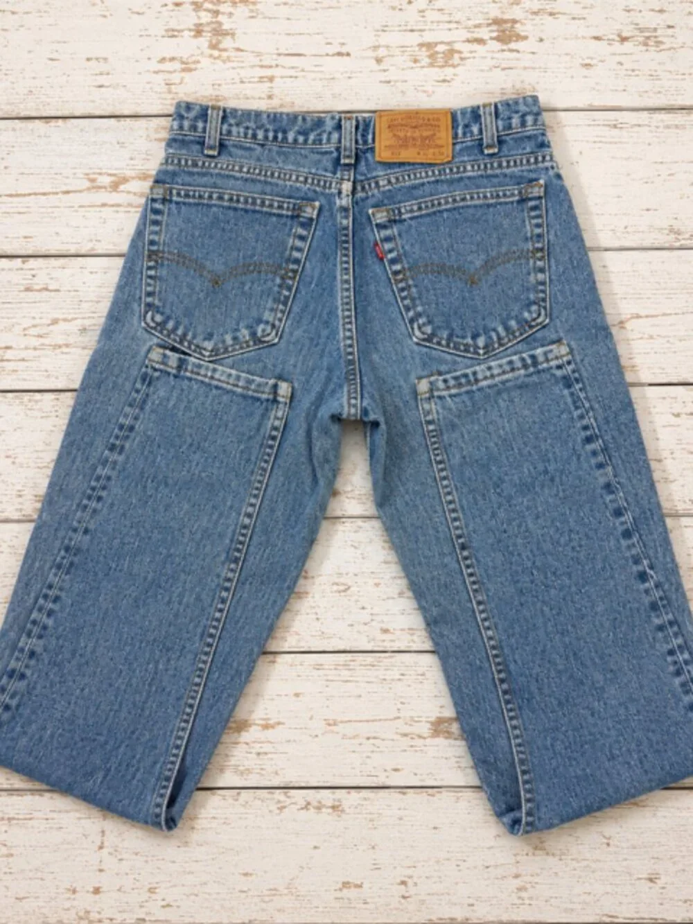 Vintage Levi’s 512 Jeans 32x34 Made in USA Medium Wash Straight Leg 100% Cotton